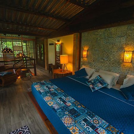 Jamu Lodge Puerto Montufar 외부 사진