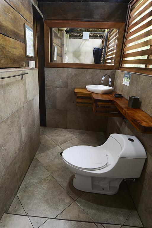 Jamu Lodge Puerto Montufar 객실 사진