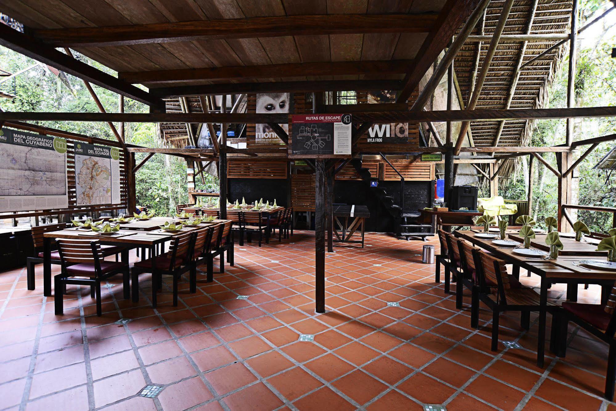 Jamu Lodge Puerto Montufar 외부 사진