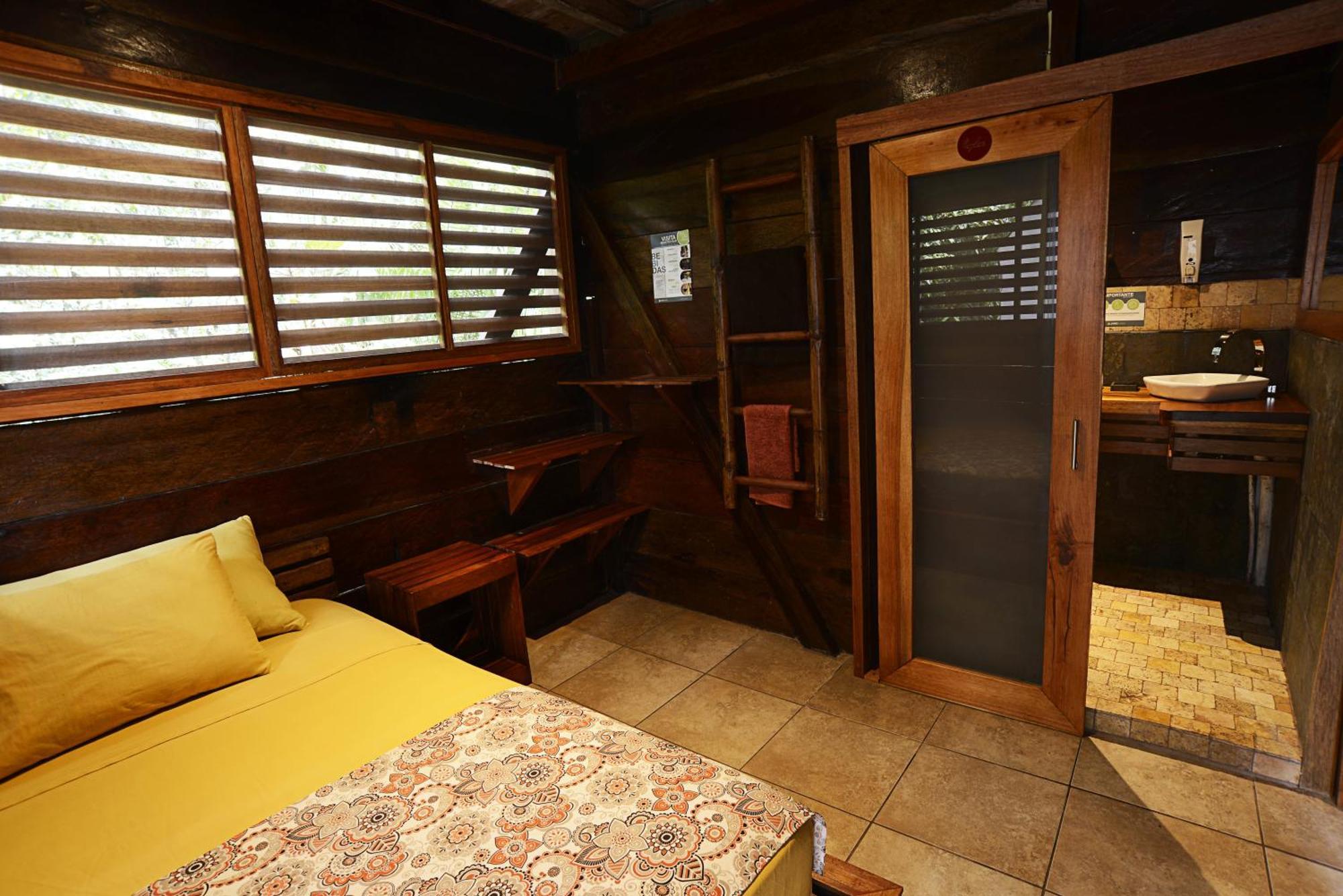 Jamu Lodge Puerto Montufar 외부 사진